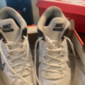 Nike Air visi pro men shoes size 10.5 in good condition
